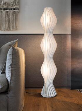 现代简约亚克力光影艺术落地灯北欧白色草裙客厅卧室展厅落地灯
