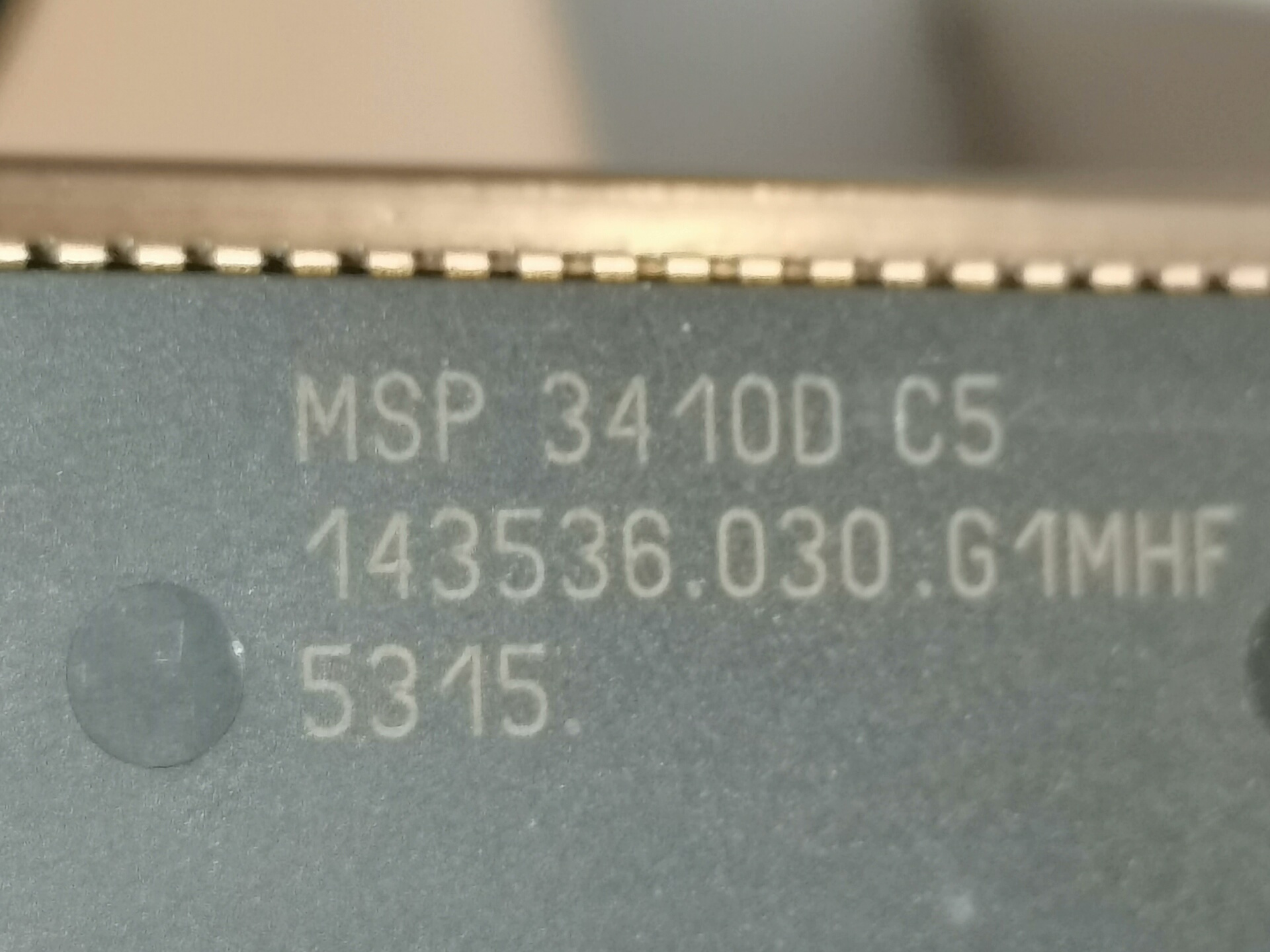 全新IC MSP3410D 数量32，2SB986 数量10