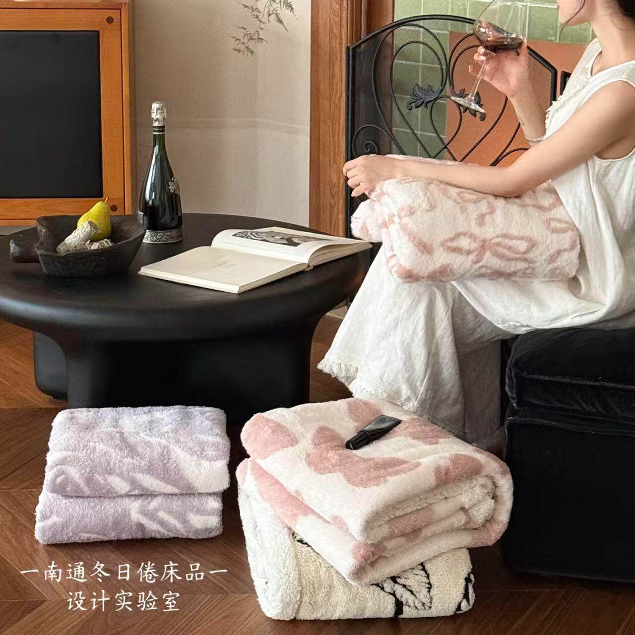 羊羔绒毛毯毯子沙发空调盖毯加厚珊瑚绒披肩小被子单双人