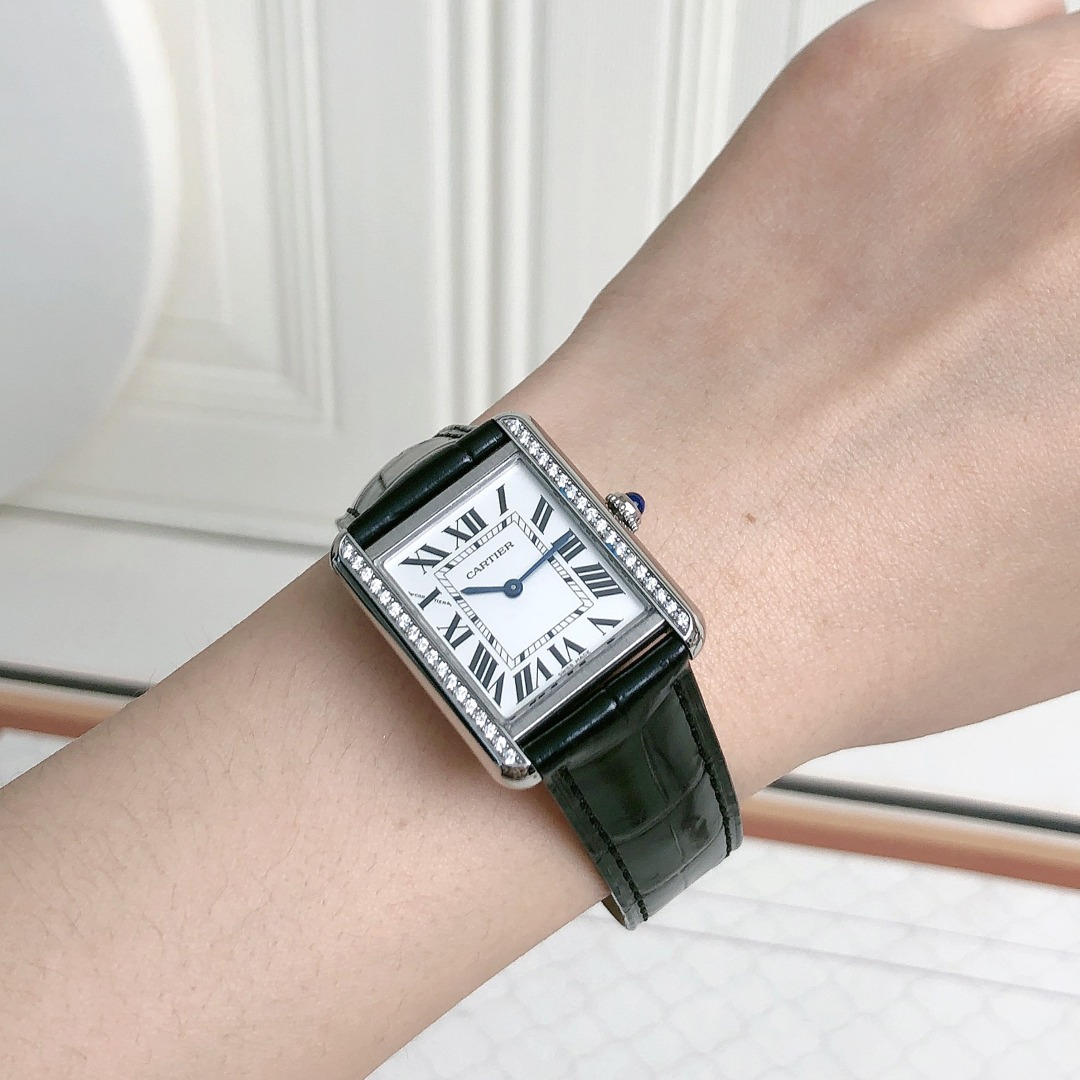 98新卡地亚坦克系列W5200005女表后镶钻石英女士腕表31×24.4mm