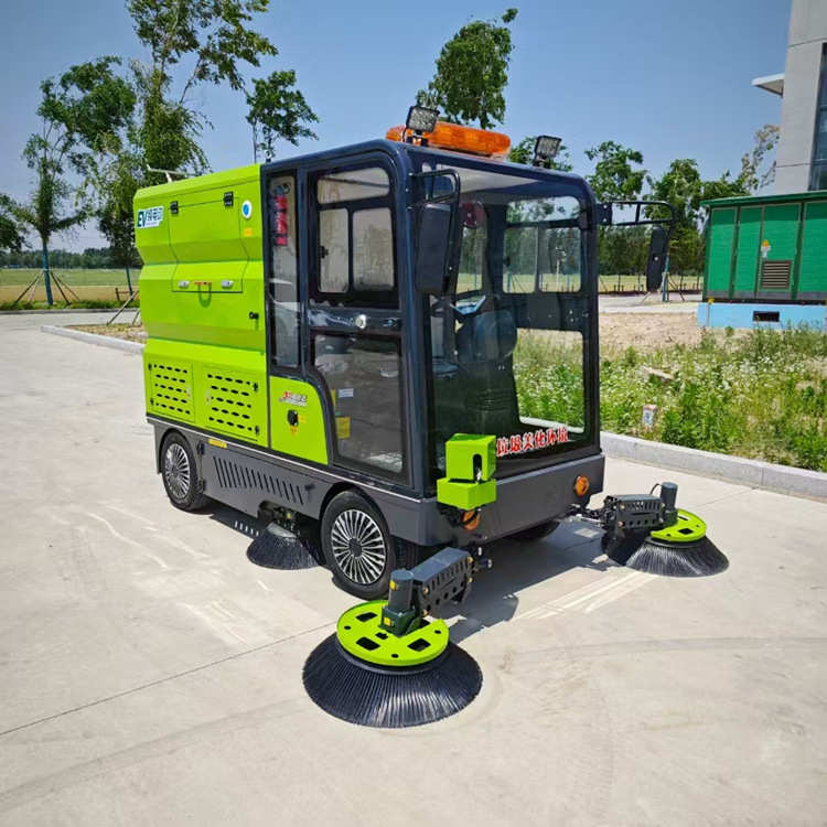 新能源电动四扫路车厂区清洗地面学校树叶收集车扫路带高压清洗车