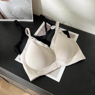 6.23 3749可调节肩带固定薄胸垫亲肤高弹奶皮衣美背