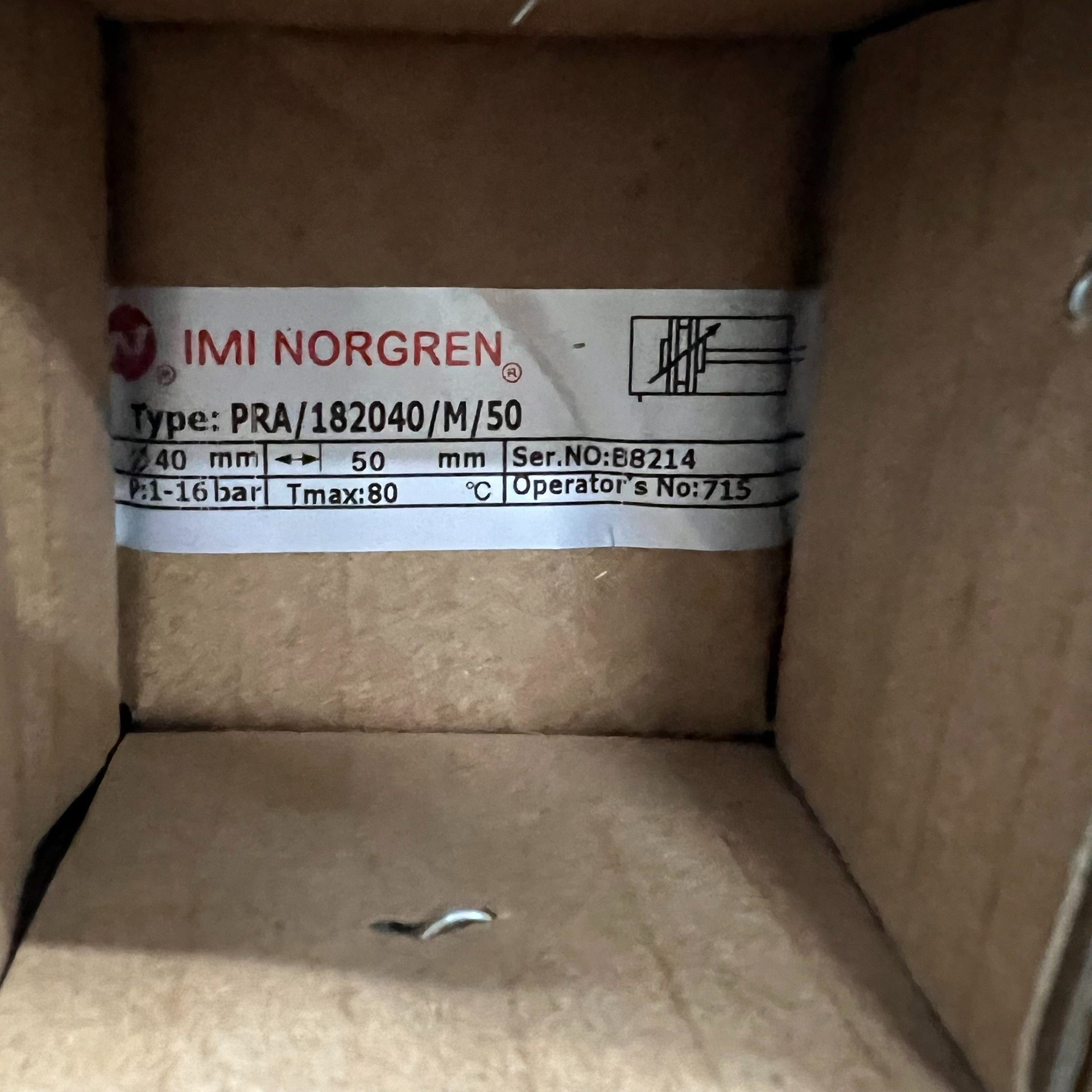 PRA/182032/M/160原装诺冠气缸