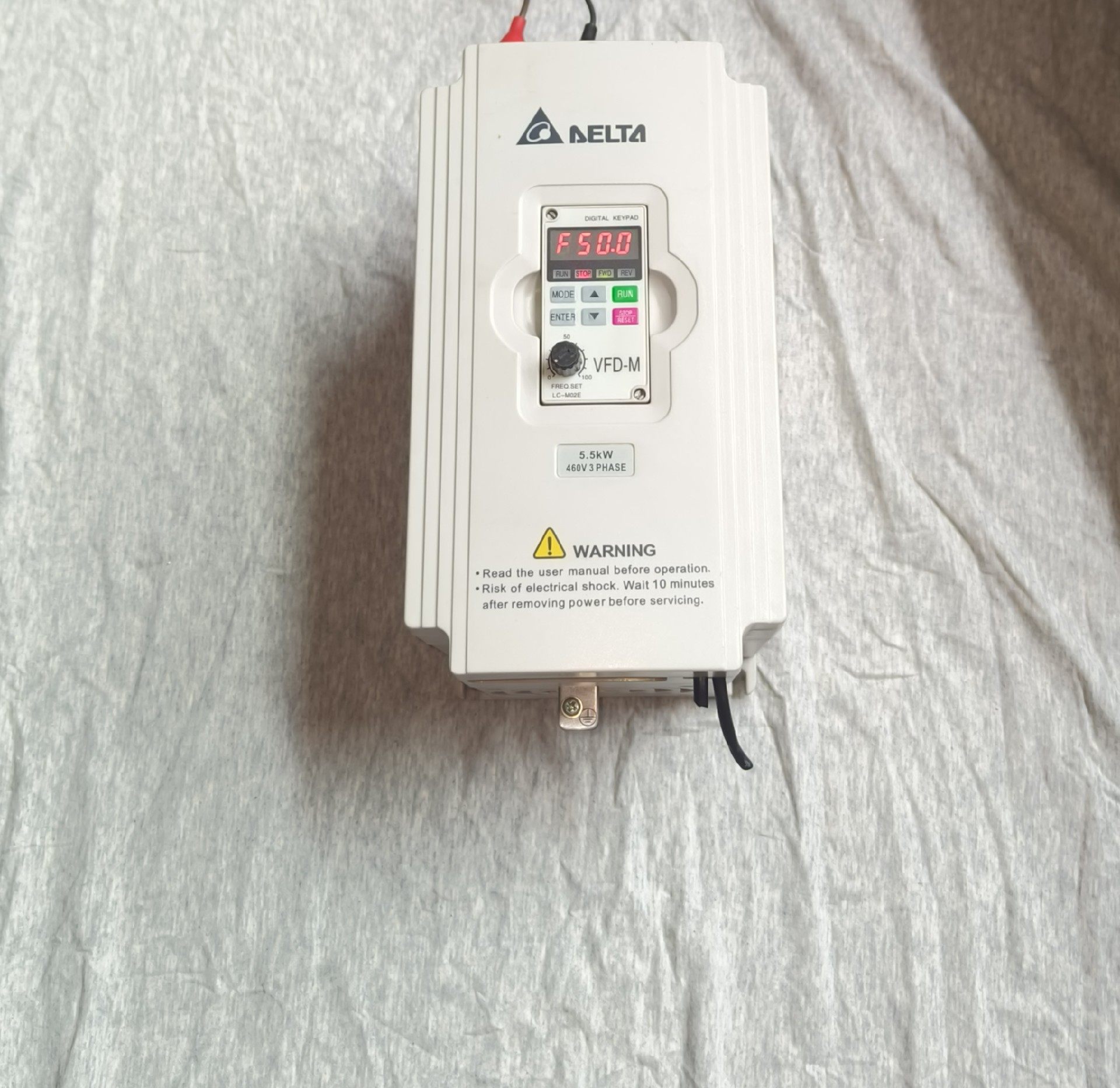 台达M型5.5KW，输入电压380V，VFD055M43A，