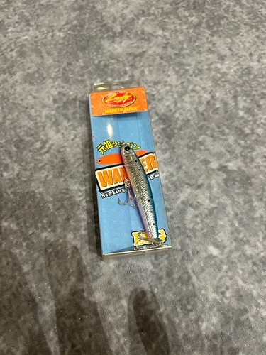 Совершенно новый японский карандаш Luckycraft60