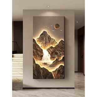 聚宝盆山水画玄关装饰画竖版灯画高级感入户正对门画走廊过道挂画