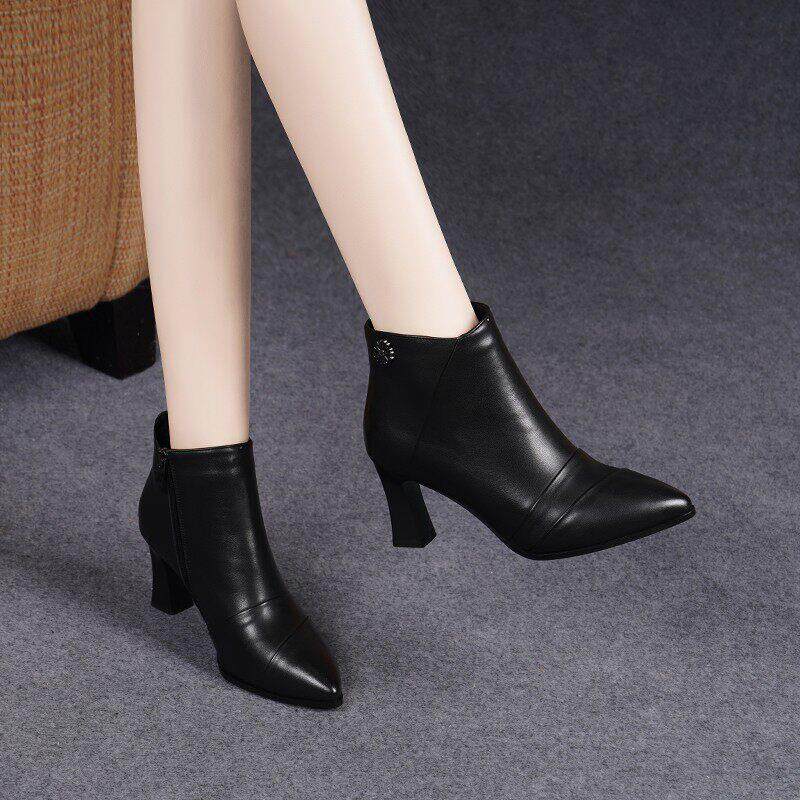 正品短靴女粗跟软皮高跟皮鞋秋冬女鞋2025新款春秋季尖头单靴踝靴