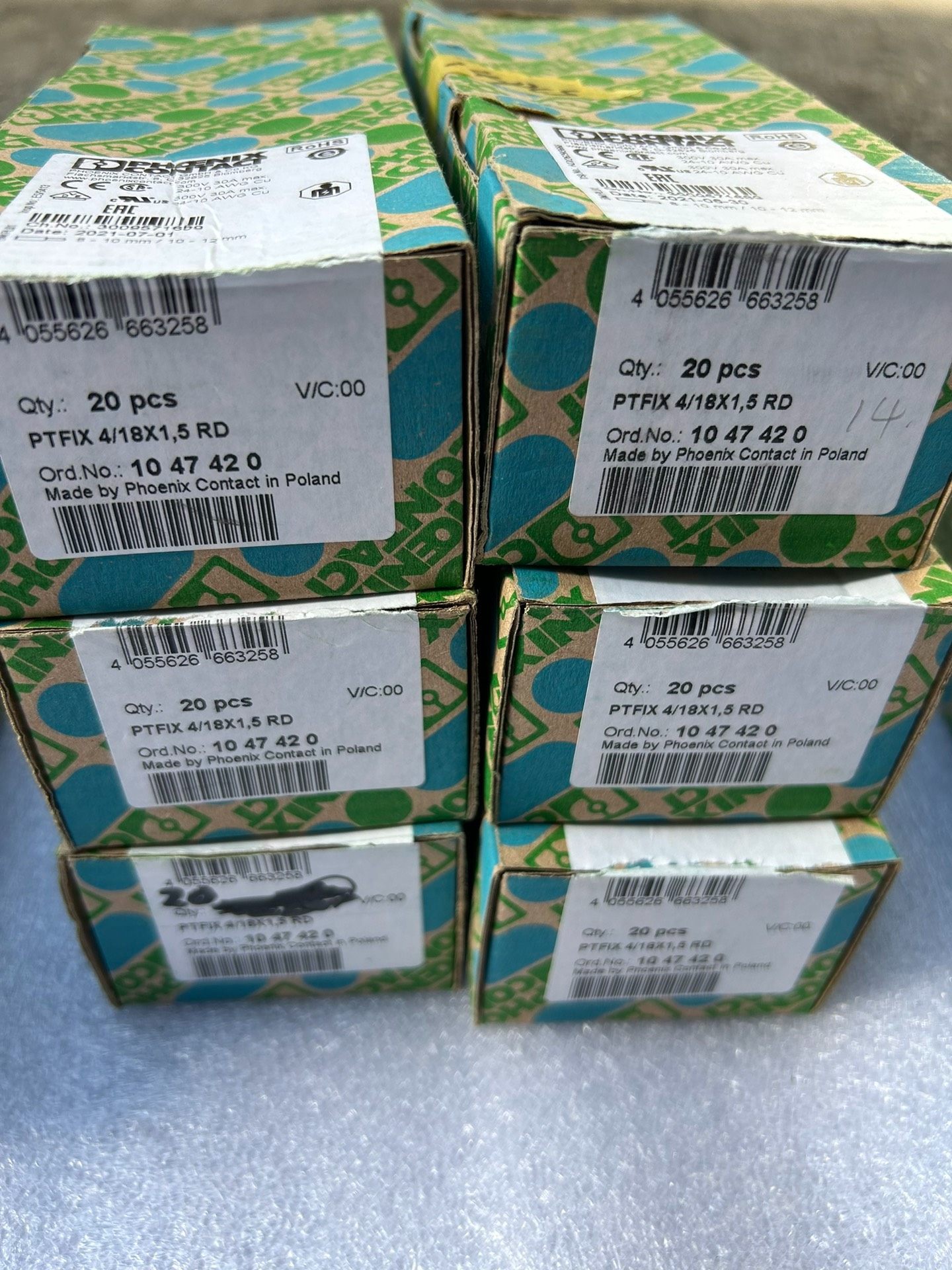 菲尼克斯配电块19孔分线端子