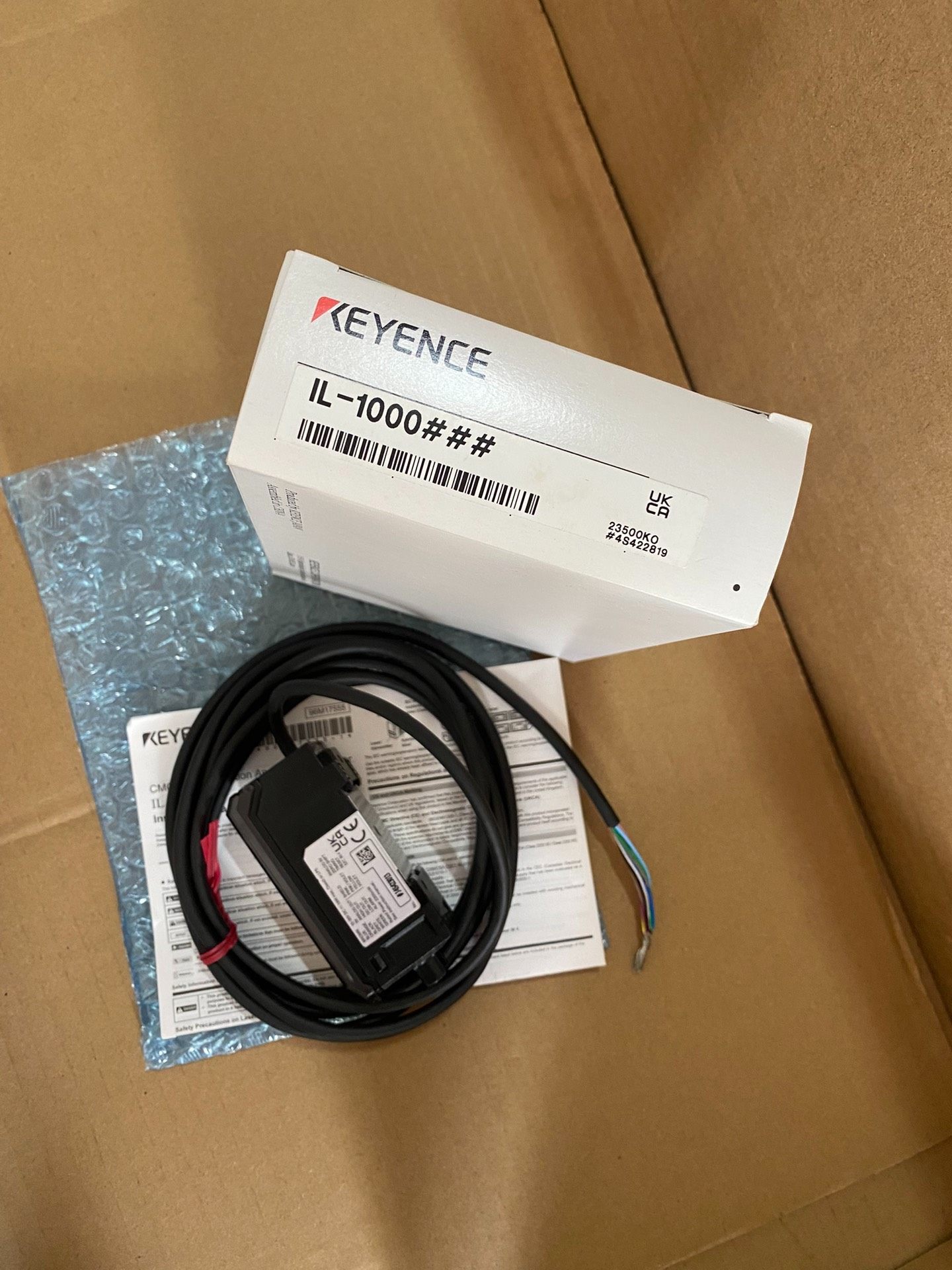 基恩士IL-1000原装正品传感器，95新，功能正常，长线2