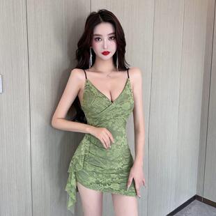纯欲夜店性感蕾丝流苏打底低胸辣妹修身显瘦吊带包臀短款连衣裙女
