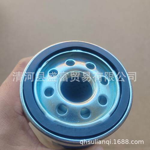 适配大牛小牛LP550 LP610 LP700机油滤芯滤清器格 07M115561B