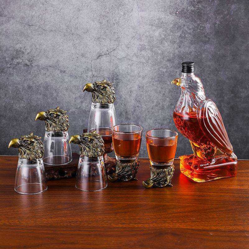 老鹰威士忌酒瓶高硼硅玻璃泡酒瓶动物造型新品动物酒瓶工厂直销