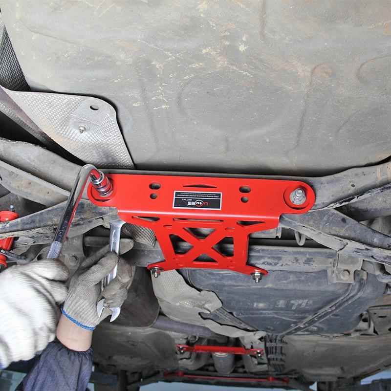 汽车底盘强化加装结构板适用Mazda5 马自达3福特福克斯改装强化件