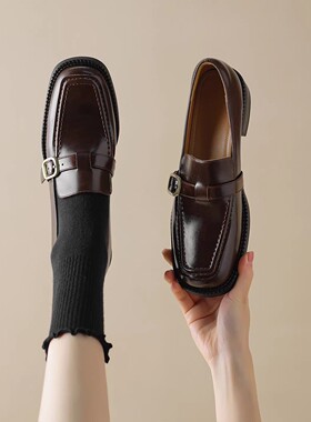 【意大利】René Vanvilla复古显瘦粗跟3cm 皮带扣真皮乐福鞋女