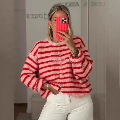 Long sleeved striped knitted sweater, women's round neck
