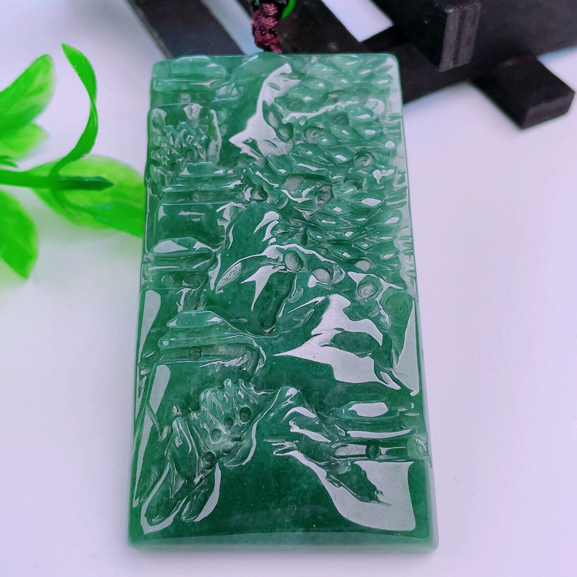天然真品翡翠冰蓝水天空蓝满色高档精品厚装闪拍山水意境牌玉吊坠