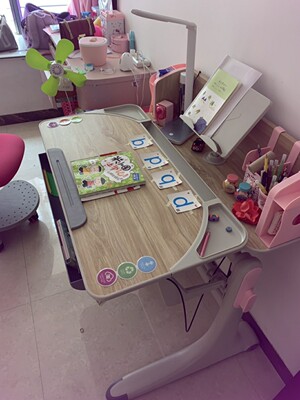 火有火的原因:法兰芭比好学童儿童学习桌怎么样?内幕揭秘