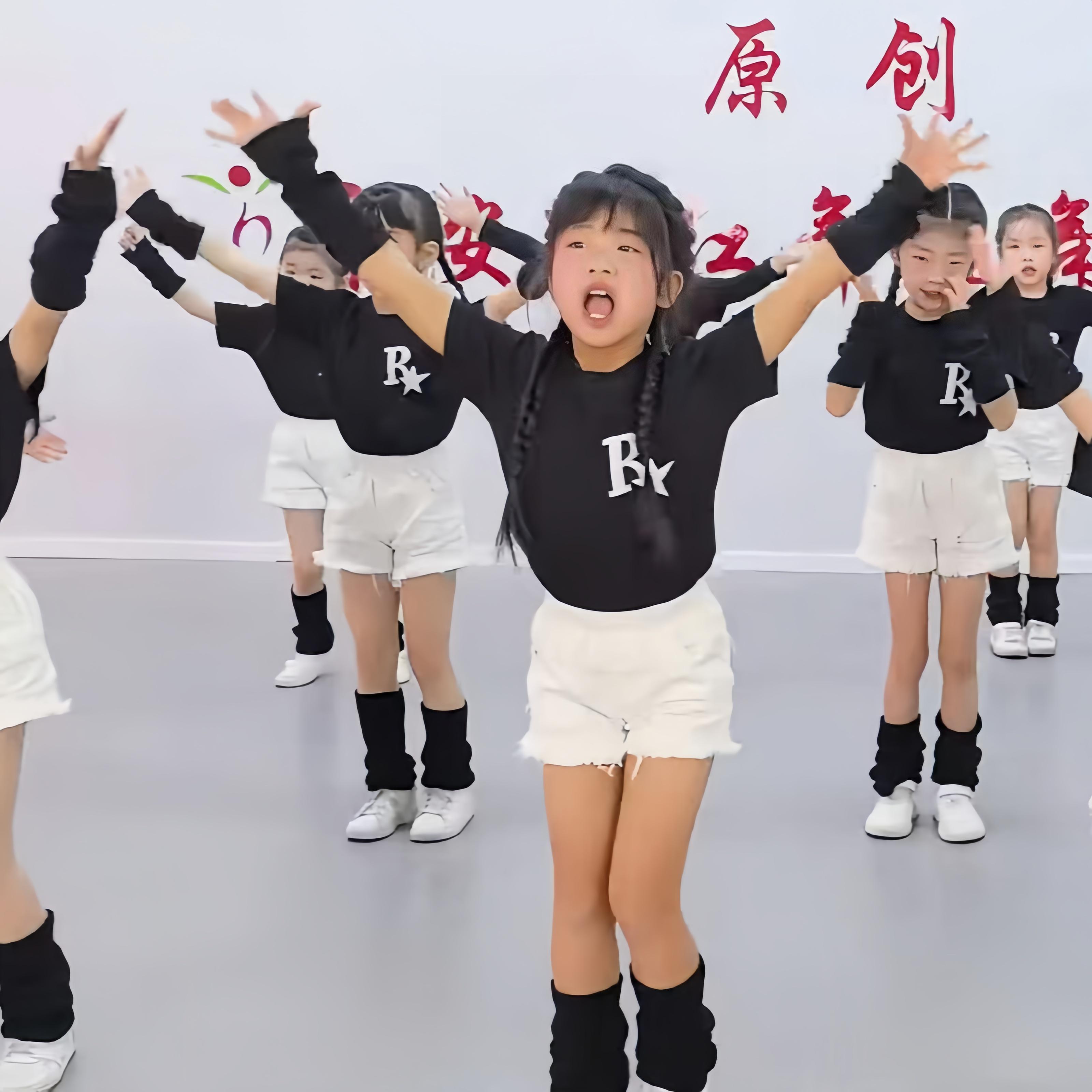 舞蹈服儿童运动会啦啦操演出服像你这样的朋友奇迹再现服