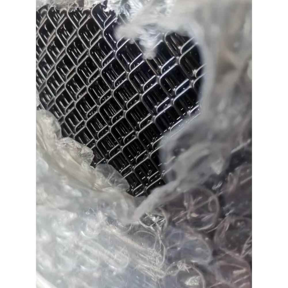 小钢板网铁丝网喷塑黑色防锈光滑孔不伤手防虫防护钢丝网菱形网