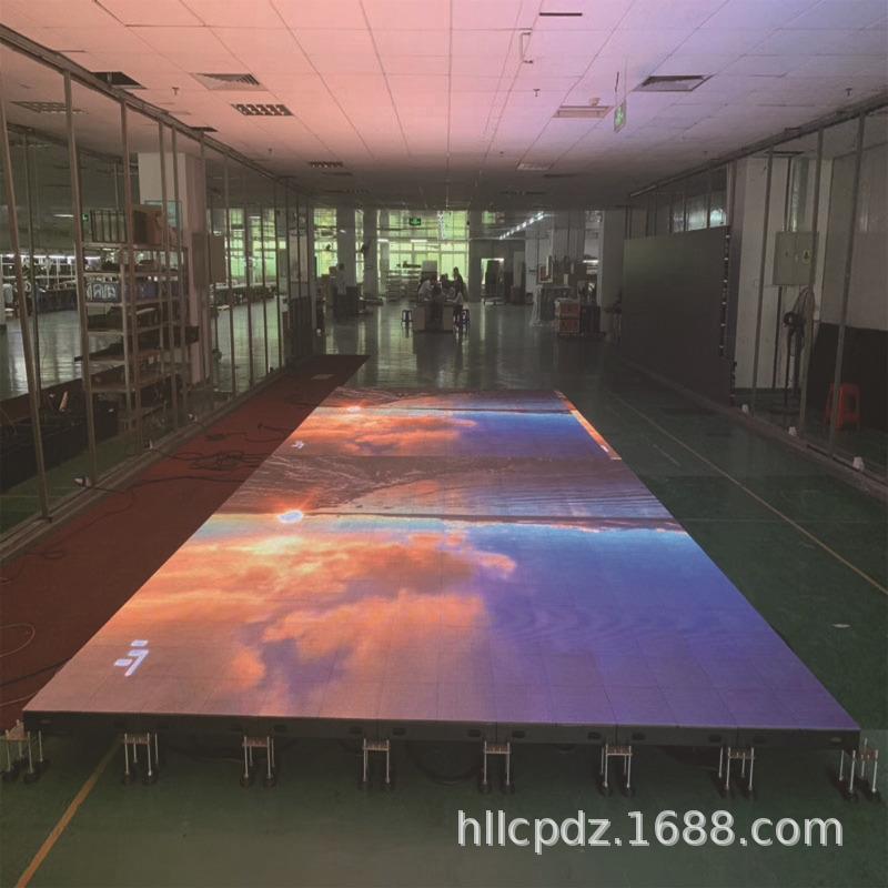 合利来彩屏LED互动感应地砖屏 p4.81轨道铁箱地砖led全彩显示屏