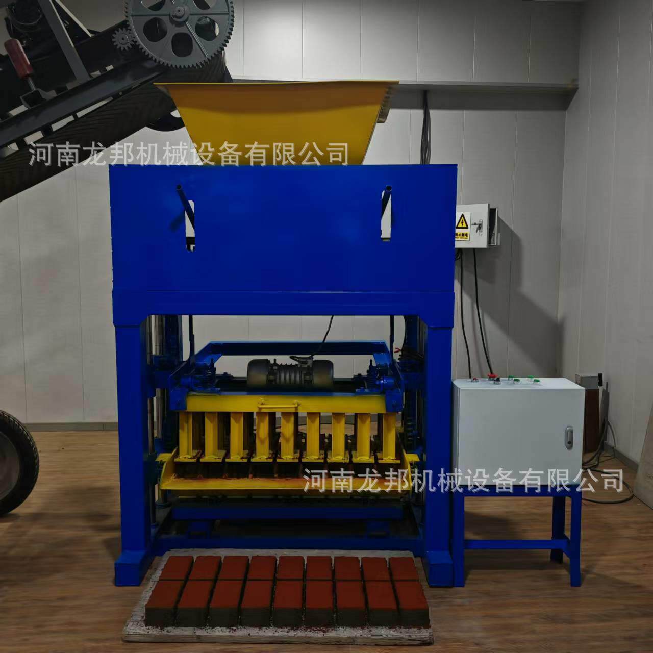 龙龙邦邦免烧水泥心砌块土砖机 砌制造空机块生产线 混凝制砖机