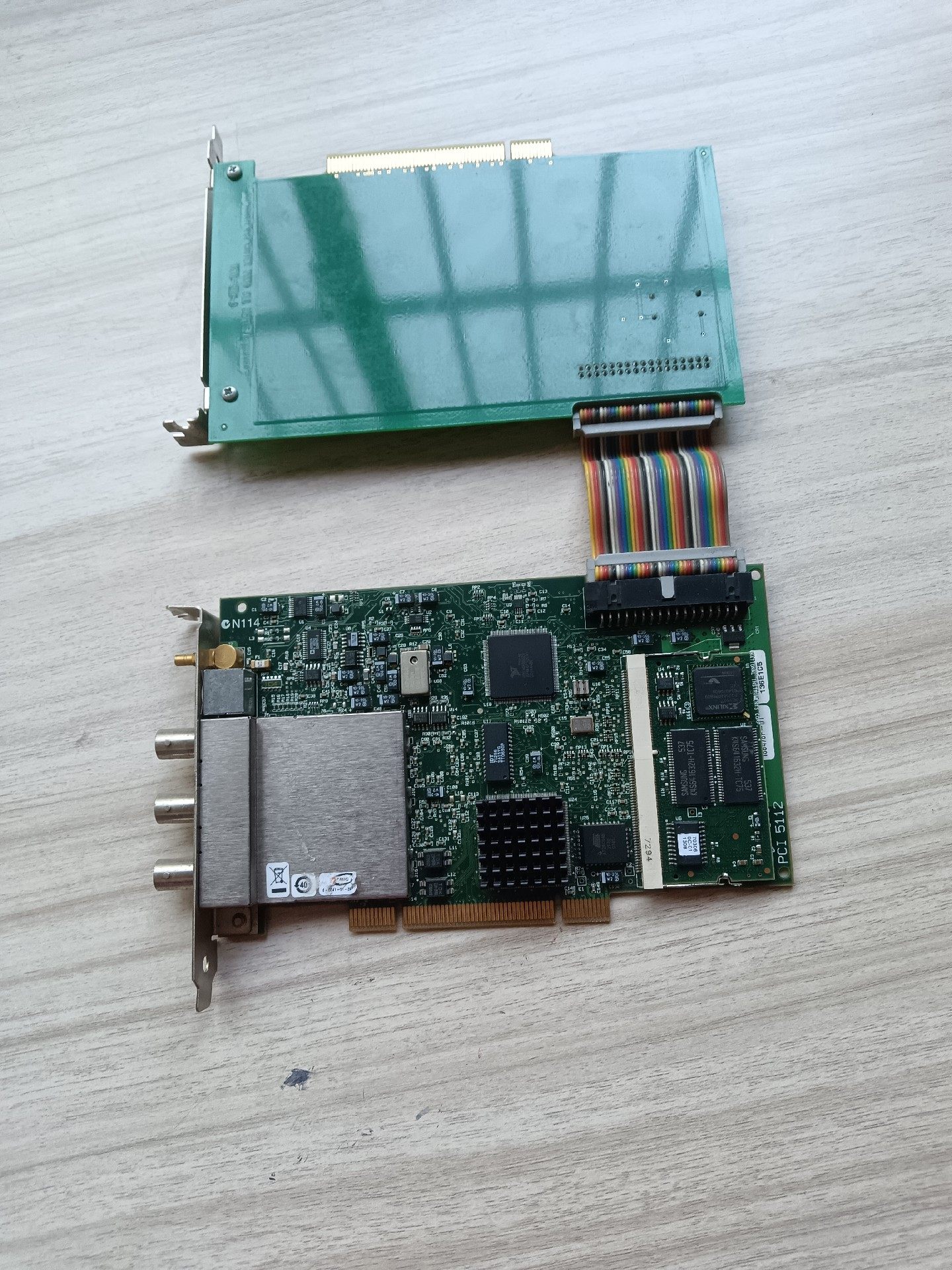 美国NI PCI-5112示波器采集卡，如图所示，带一张副卡