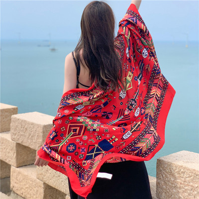 红色民族风披肩围巾两用夏女丝巾超大G长款纱巾沙滩巾茶卡盐湖拍