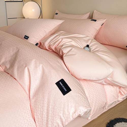 热销高支高密时尚新款全棉原棉贡缎提花贴标款-纯棉-四件套