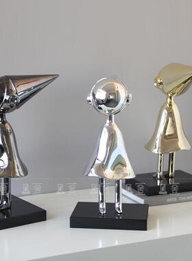 现代潮玩卡通公仔摆QFH件人样板处间售楼玄关桌电镀物小雕塑面装