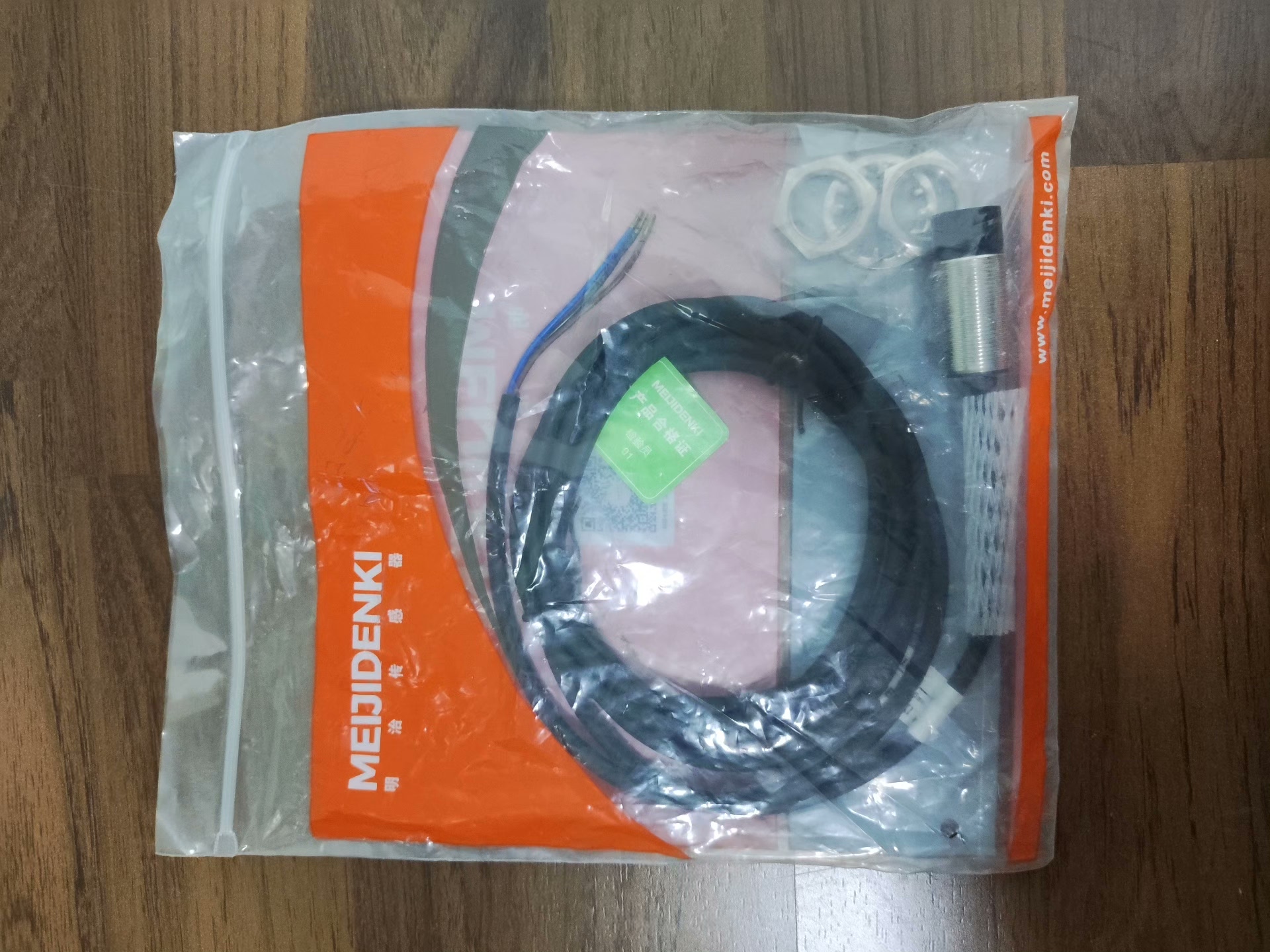 明治MEIJIDENKI型号TSN18-16PO接近传感器