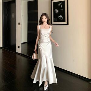 但你butyou白色缎面吊带连衣裙女夏季鱼尾长款订婚聚会宴会小礼服