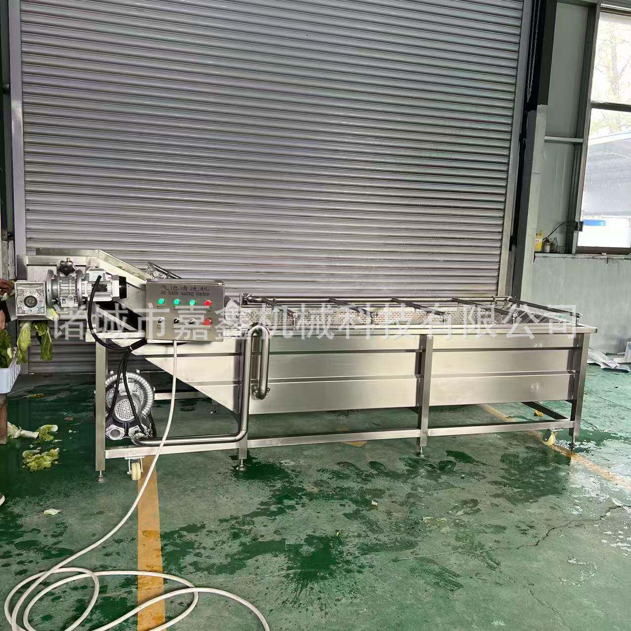 多功能蔬菜高压喷淋式清洗机有效的去除农药泥土核桃仁去皮清洗机
