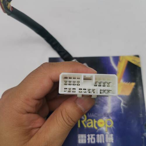 挖掘机配件 S140W-5 DH150W-7 转换插头 530-00279A