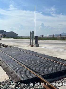 铁路橡胶道口板P43P45P50轨道铺面板橡胶嵌丝水泥枕平交道口垫板