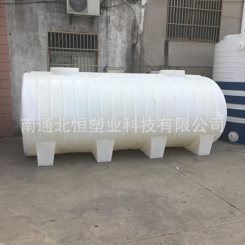 卧式水箱10吨耐酸碱化工运输罐10立方污水收集桶10吨洒水车水箱