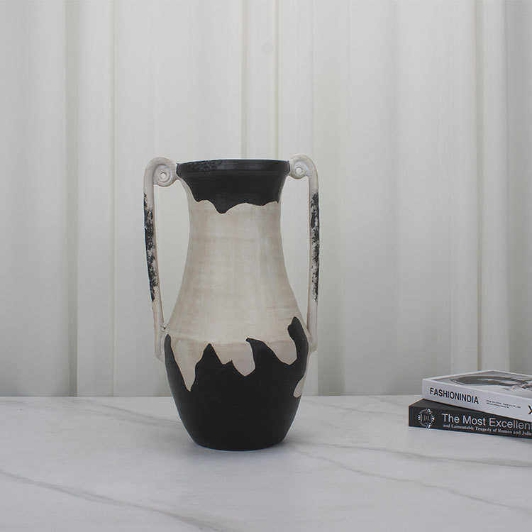 现代侘寂风居家陶瓷书房莫兰迪陶艺手作桌面花瓶摆件民宿软装饰品