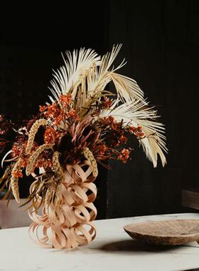 现代创意大波卷花瓶样板间酒店民宿家居客厅书房插花花器装饰摆件