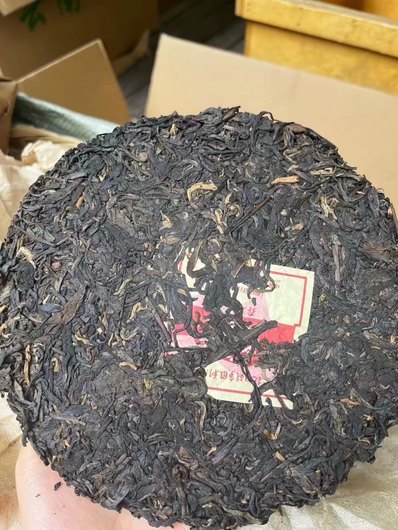 2004年將軍餅珍藏品老班章生茶普洱茶生茶357克/餅 普洱茶 BUASHOP普洱老茶