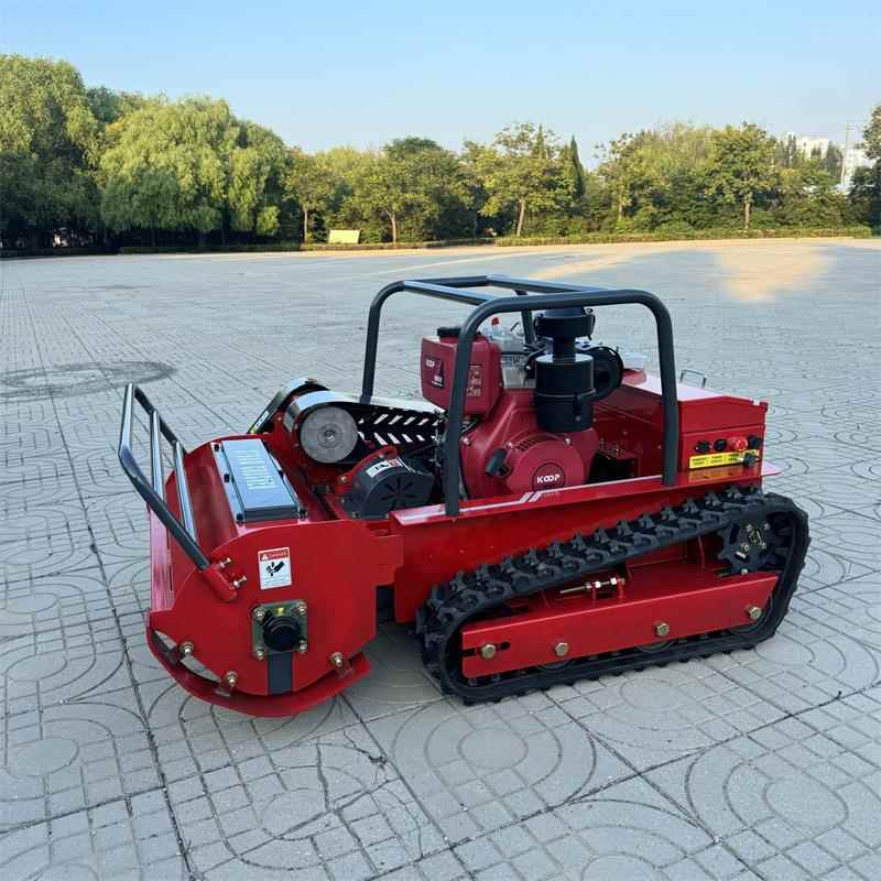 遥控割草机履带式全地形除草机开荒果园碎草自动四驱汽柴油打草机