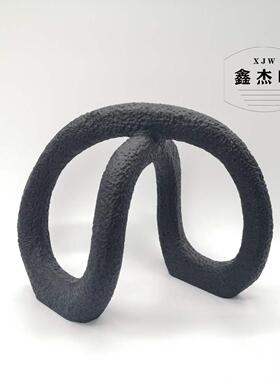现代简约树脂黑色白色装饰摆件创意缠绕软装饰品客厅桌面样板间