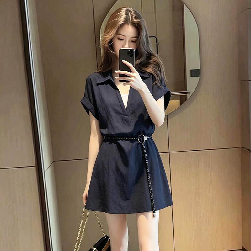 假两件翻领短袖连衣裙女2026年夏季新款时尚休闲百搭设计感短裙子