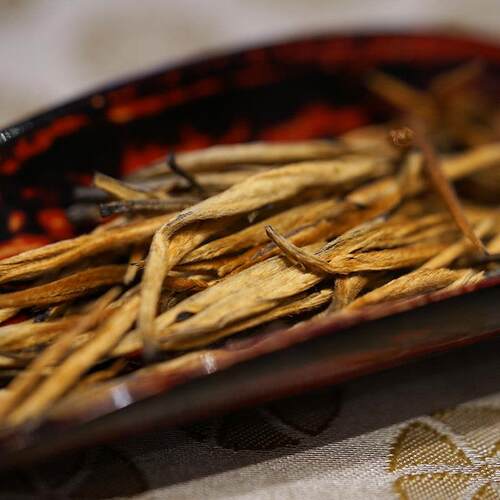 新疆包邮【对白茶舍】桂蜜金针 云南凤庆红茶 滇红 蜜香高香 滇红
