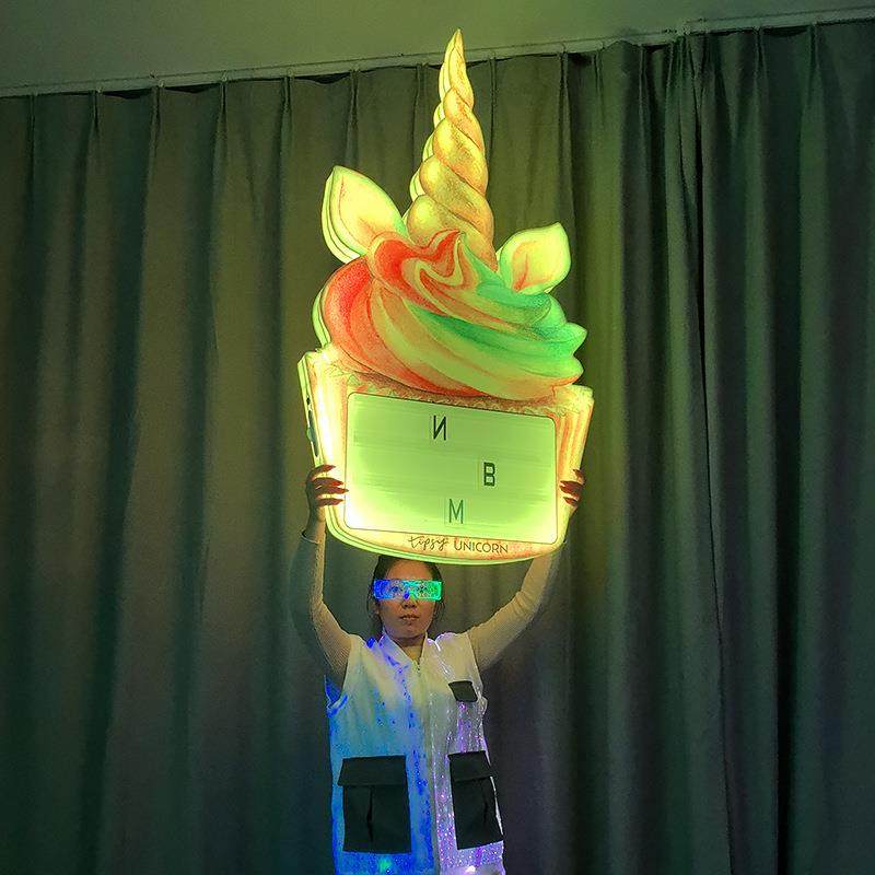 发光牌节目气氛牌七彩充电手举牌字母牌 酒吧氛围道具亚克力LED发