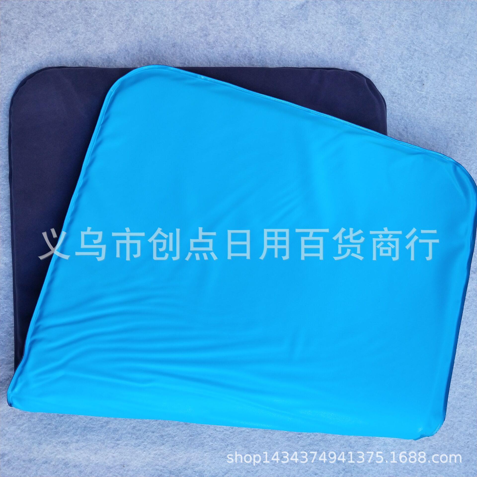 现货 夏季降温冰枕头睡眠冰枕 降温枕头 睡觉枕头
