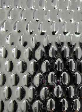 304不锈钢模具油板鱼鳞米粒不锈钢板波纹板 废料滑板EBSP500*1000