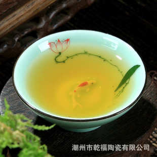 乾福青瓷茶杯龙泉釉陶瓷手彩斗笠品茗带盖主人鱼杯茶具厂家批发