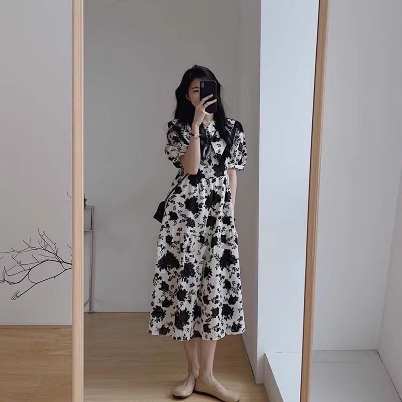 欧洲站2026新款港味复古chic娃娃领别致独特碎花连衣裙子女夏小众