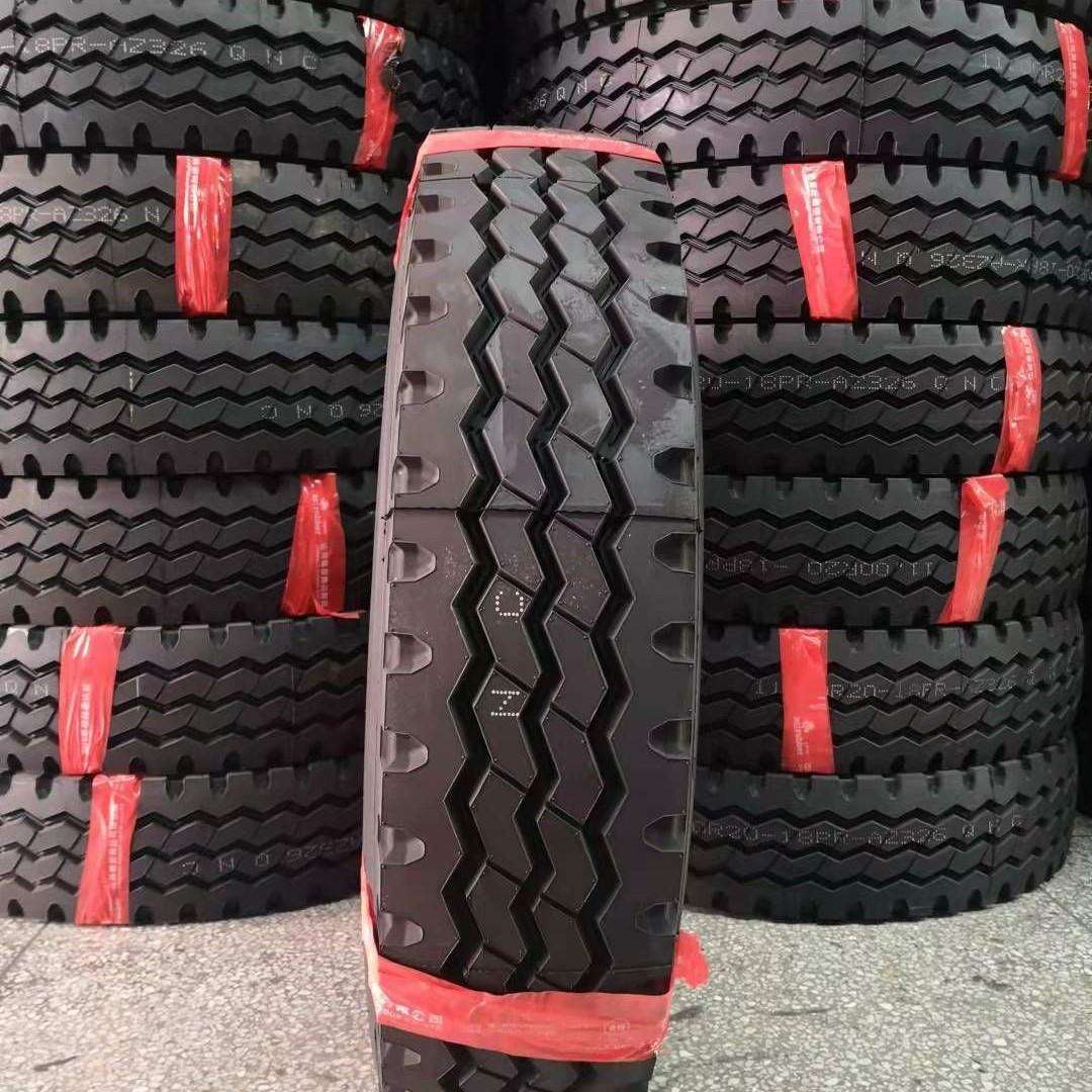 朝阳(CHAOYANG)卡客车 11.00R20-18PR 全钢三线花纹 AZ326轮胎