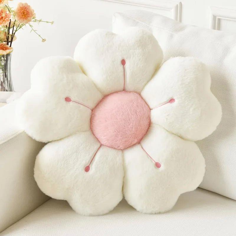 Flower-Shaped Plush Throw Pillow - Comfortable and Cute Matt