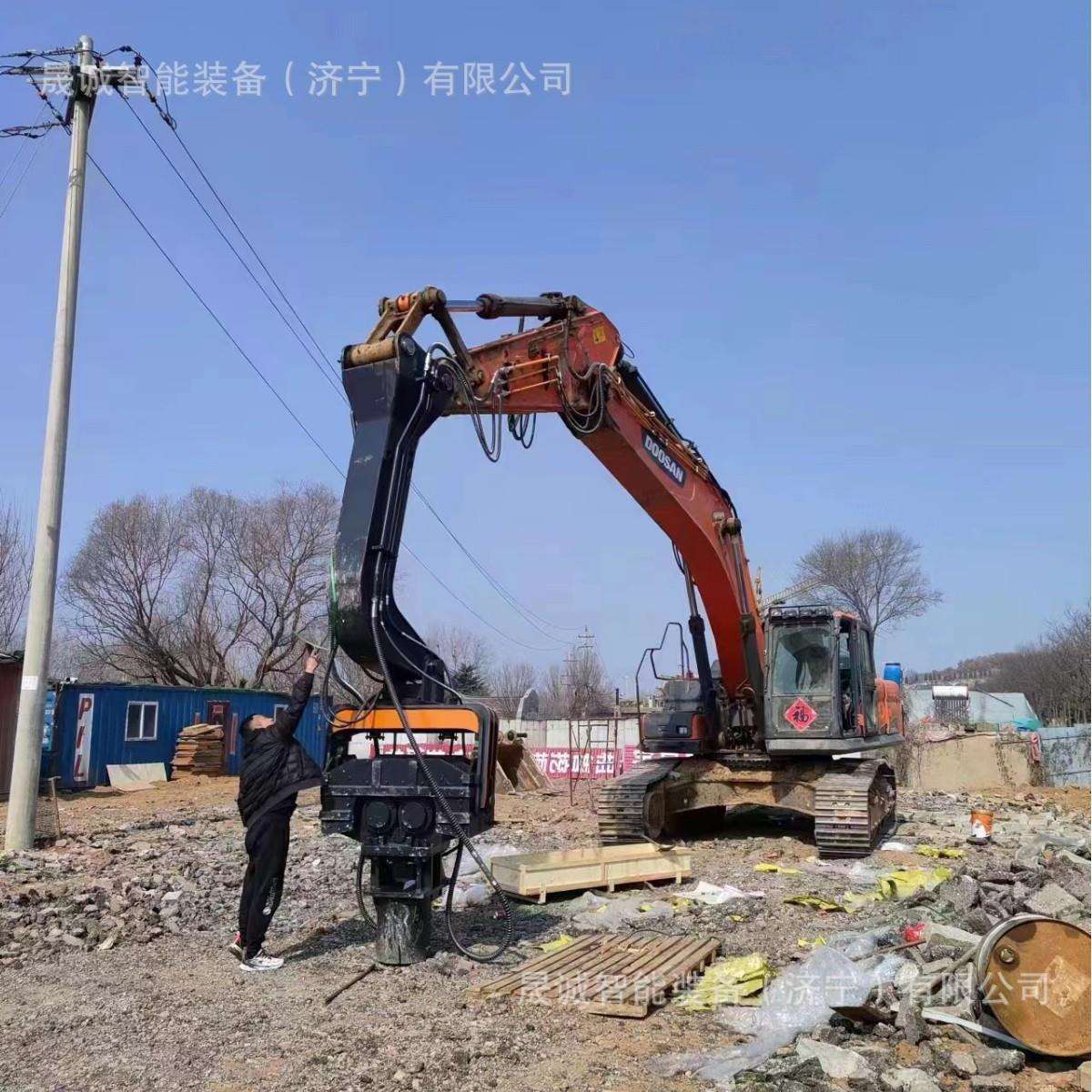 930泥挖机打桩机挖水掘机上光伏桩引孔潜孔钻打打桩锤水桩